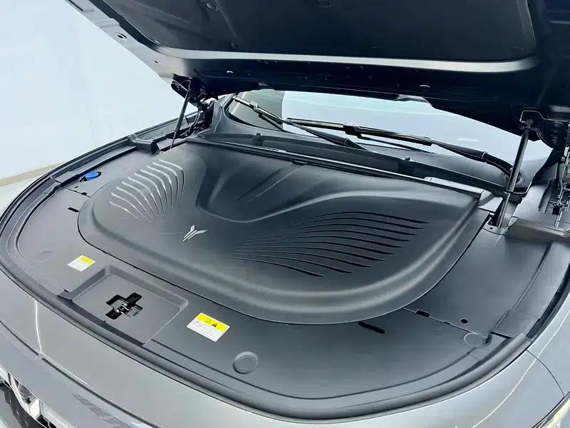 Voyah Free 2025 318 4WD Explorer Edition — миниатюра 9