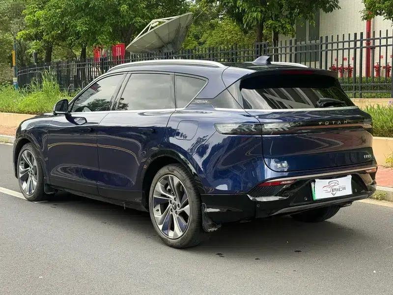 Voyah FREE 2021 AWD Standard Range Extender Exclusive Luxury Package — миниатюра 4