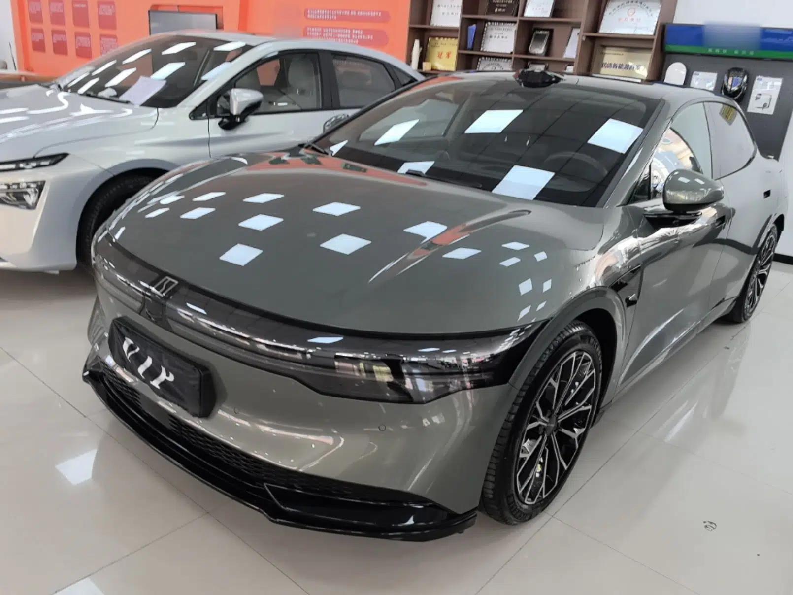 Zeekr 007 2025 Long-Range Rear-Wheel-Drive Intelligent Driving Version 100 kWh — миниатюра 1
