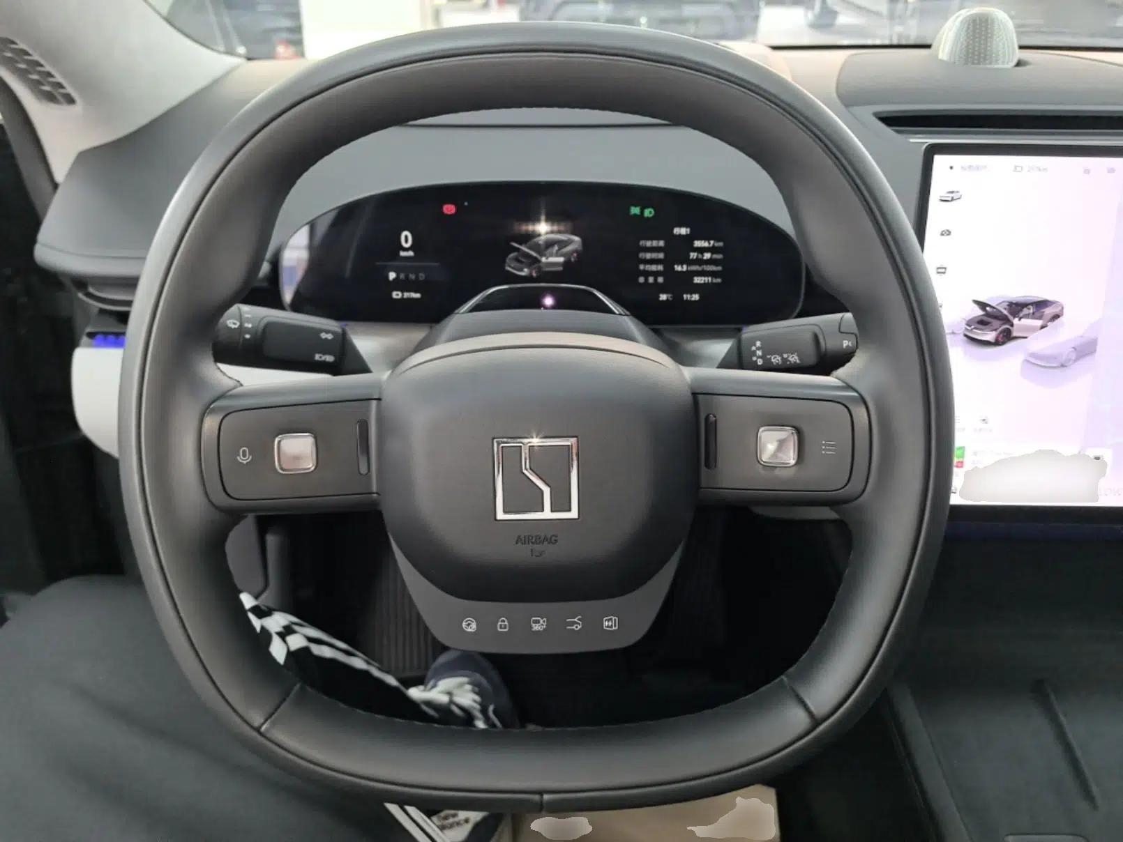 Zeekr 007 2025 Long-Range Rear-Wheel-Drive Intelligent Driving Version 100 kWh — миниатюра 13