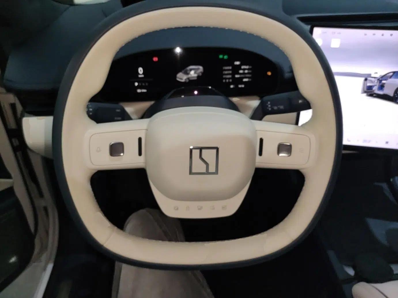 Zeekr 007 2025 Rear-Drive Intelligent Driving Version 75 kWh — миниатюра 13