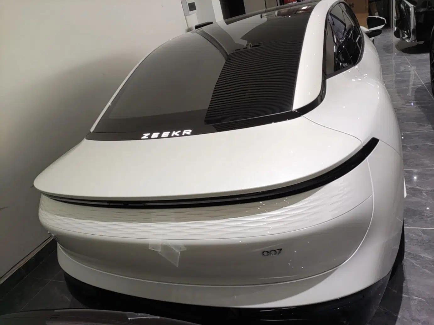 Zeekr 007 2025 Rear-Drive Intelligent Driving Version 75 kWh — миниатюра 5