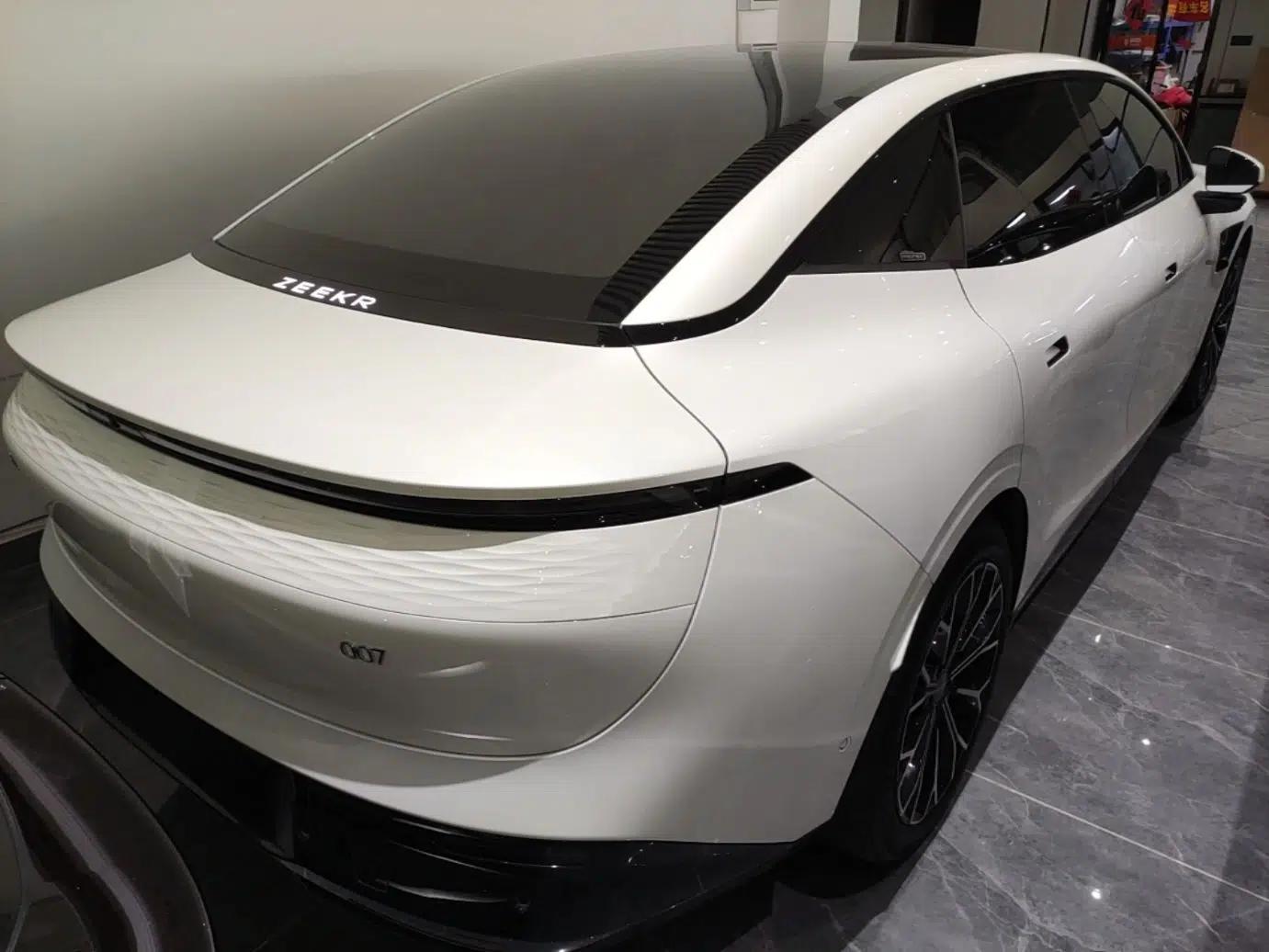 Zeekr 007 2025 Rear-Drive Intelligent Driving Version 75 kWh — миниатюра 6