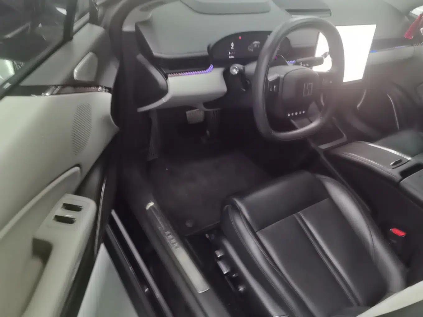 Zeekr 007 2024 Rear-Drive Enhanced Version 75 kWh — миниатюра 18