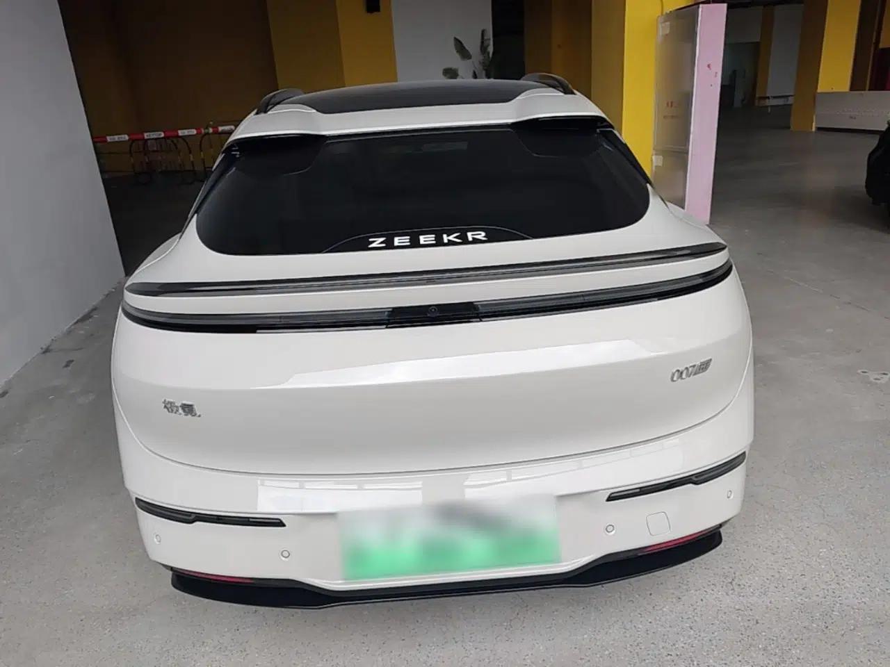 Zeekr 007GT 2025 Four-Wheel Drive Intelligent Driving Version 75 kWh — миниатюра 5