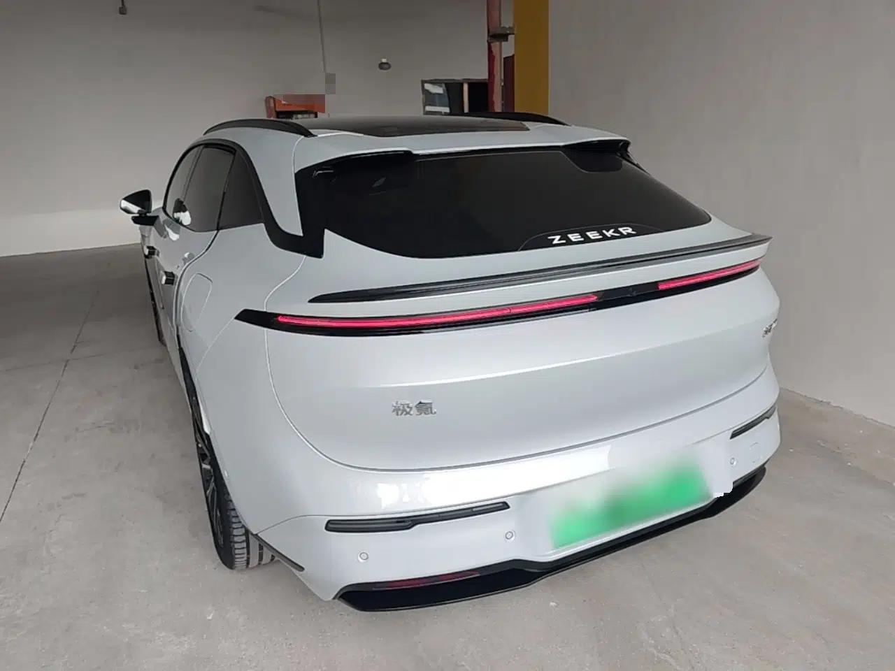 Zeekr 007GT 2025 Four-Wheel Drive Intelligent Driving Version 75 kWh — миниатюра 4