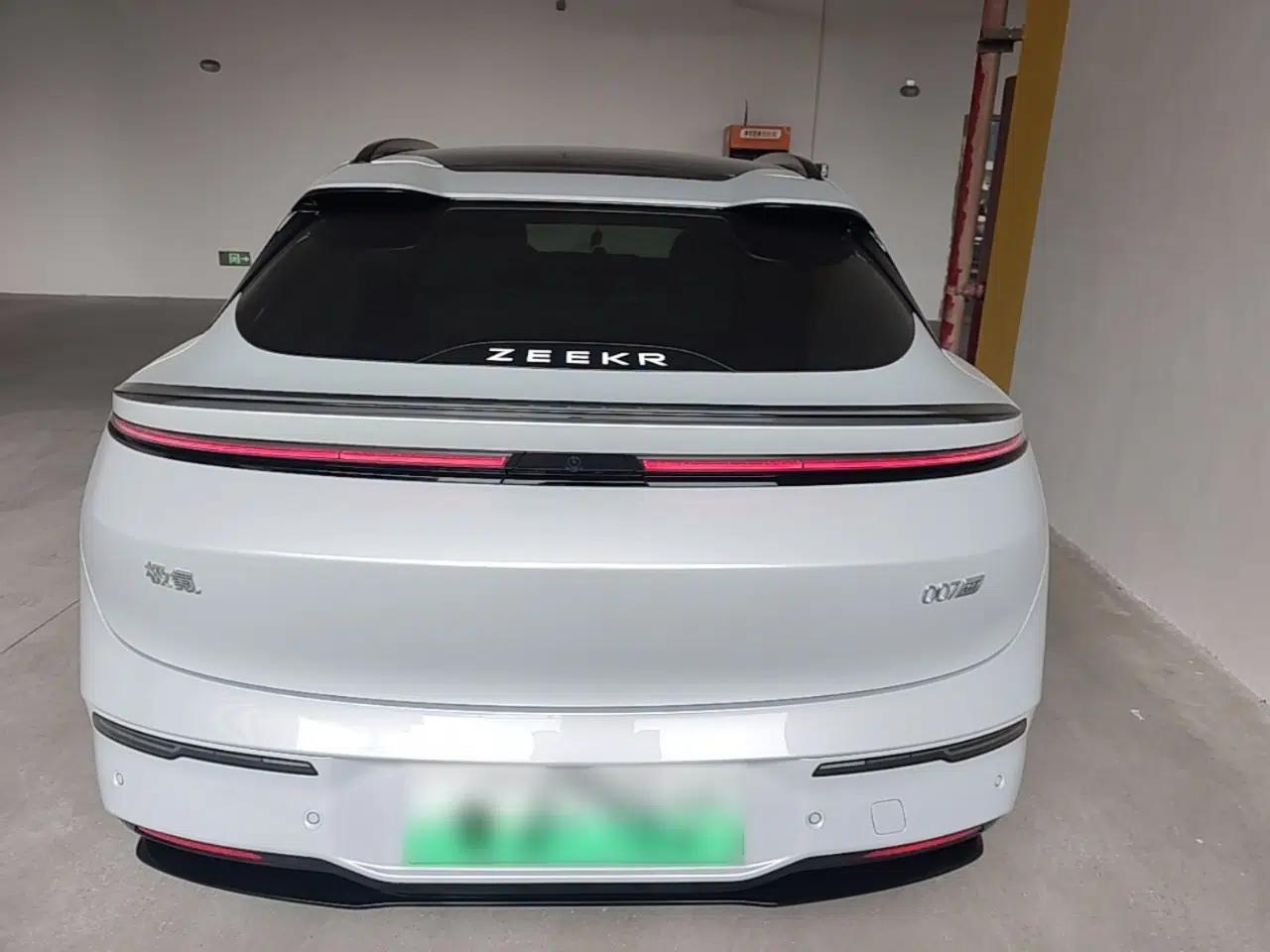 Zeekr 007GT 2025 Four-Wheel Drive Intelligent Driving Version 75 kWh — миниатюра 5