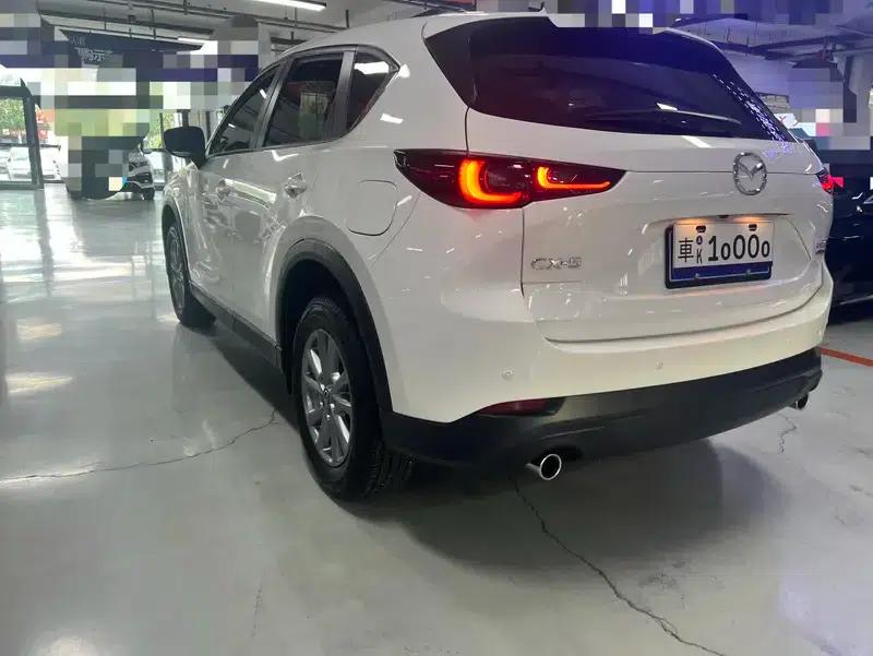 Mazda CX-5 2024 2.0L Automatic 2WD Comfort Model — миниатюра 4