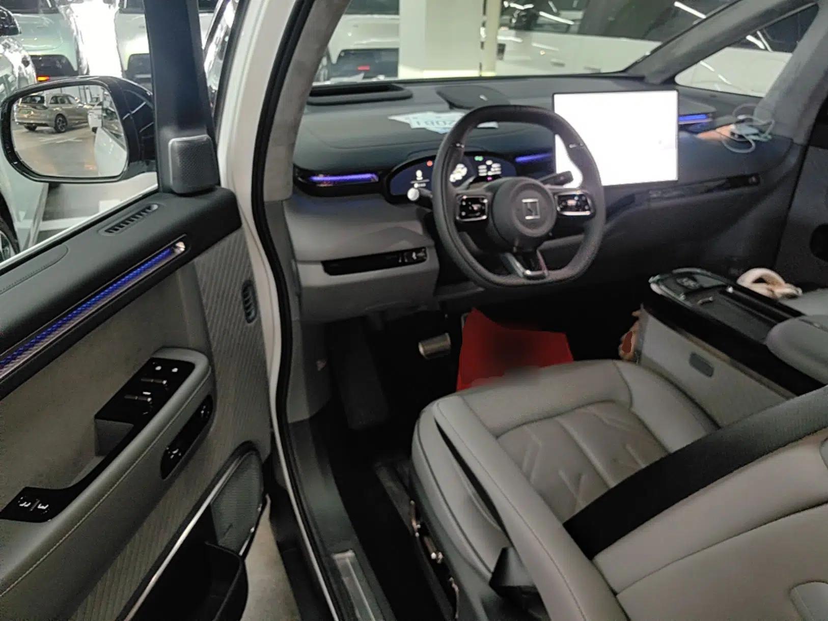 Zeekr MIX 2025 Intelligent Driving Version — миниатюра 18
