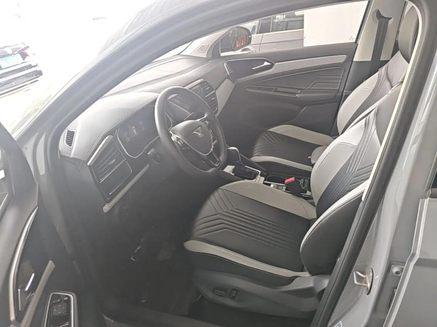 Jetta VS5 2024 280TSI Automatic Flagship High-Gloss Edition — миниатюра 17