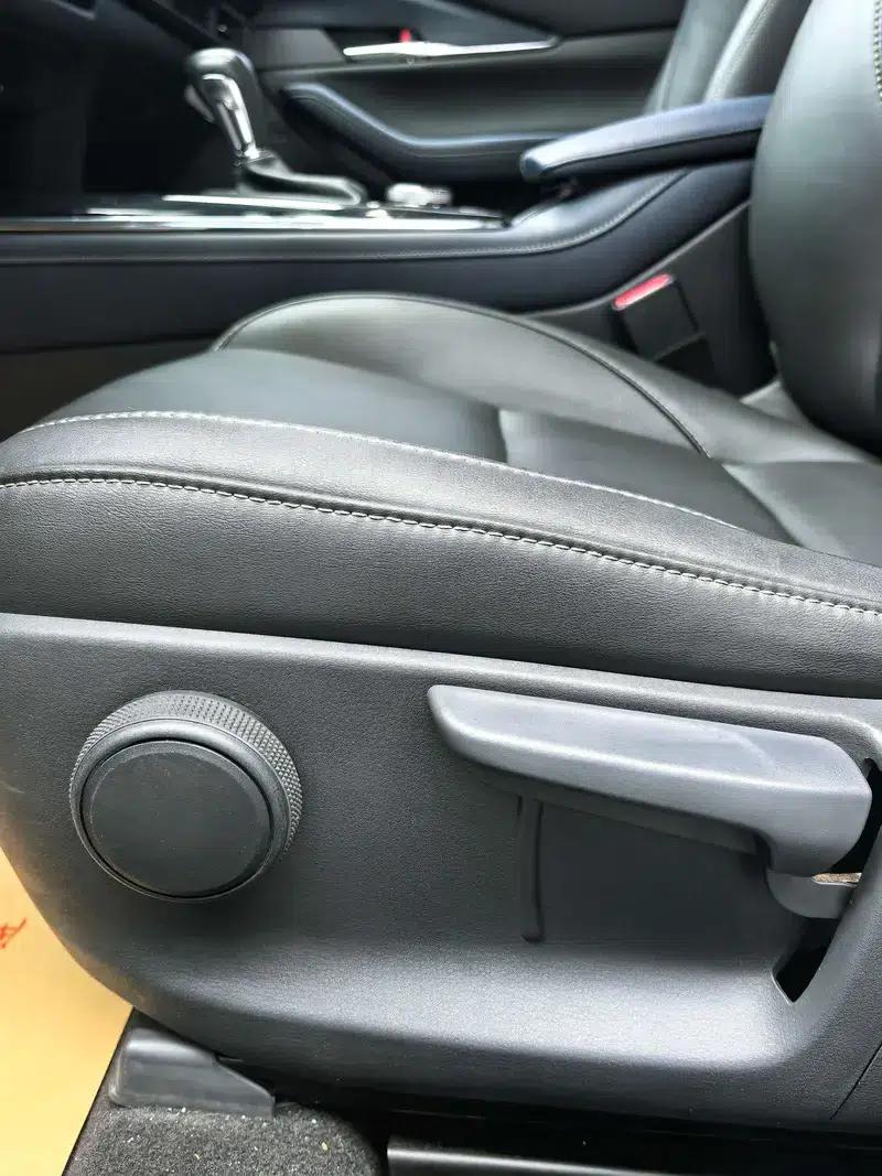 Mazda CX-30 2022 2.0L Automatic Elegance Edition — миниатюра 21