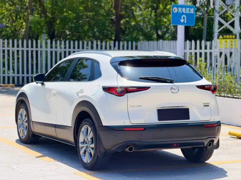 Mazda CX-30 2021 2.0L Automatic Premium Edition — миниатюра 4
