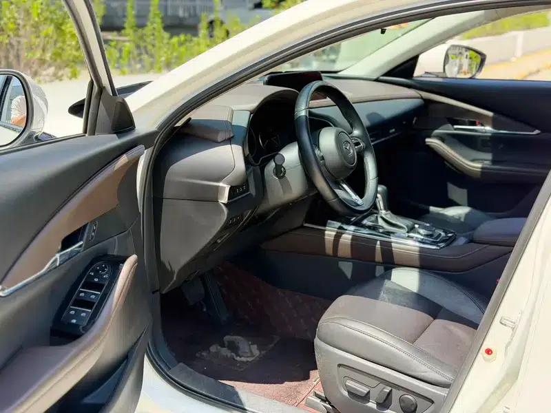 Mazda CX-30 2021 2.0L Automatic Premium Edition — миниатюра 8