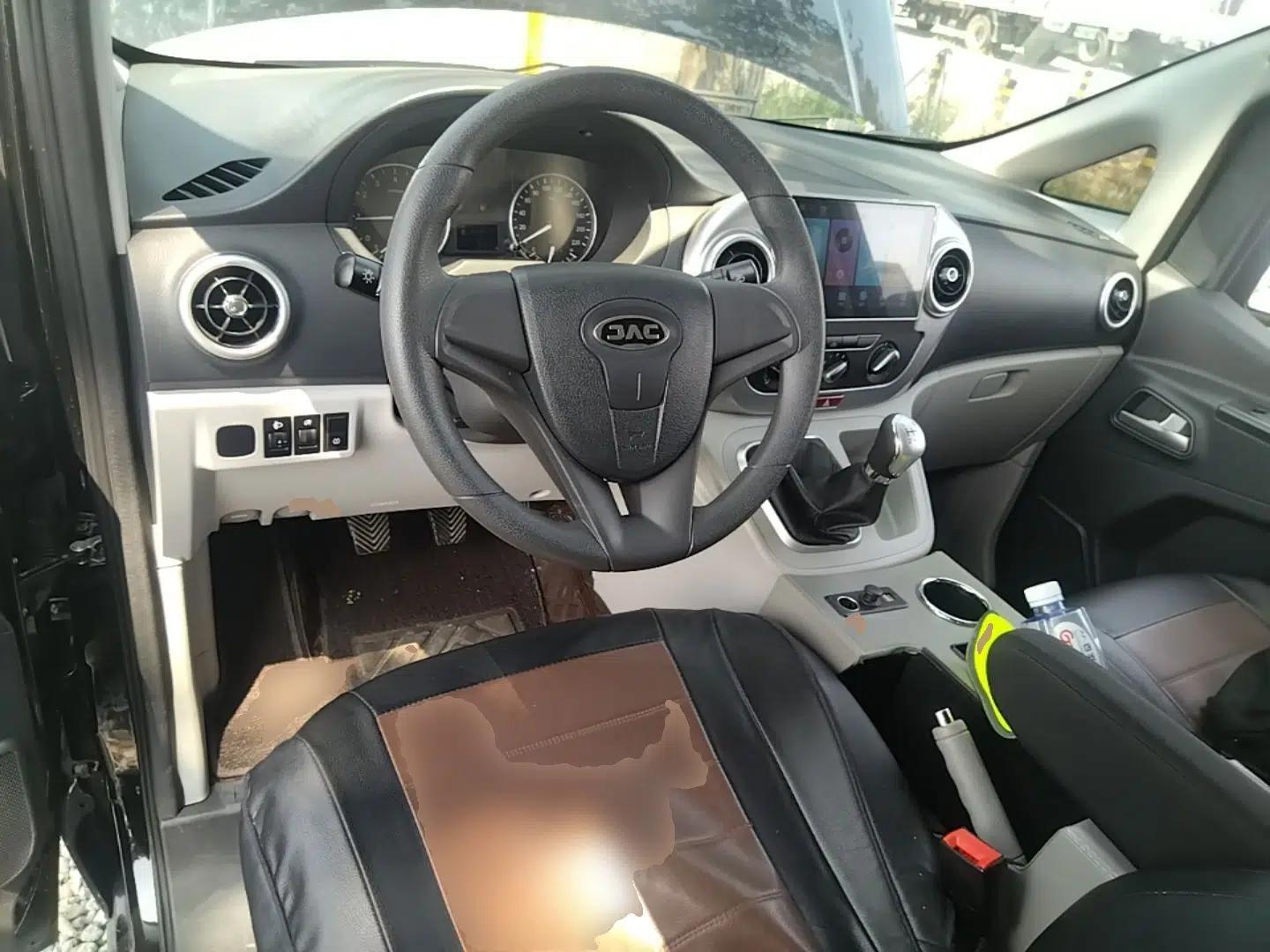 JAC Refine M3 2023 PLUS 1.5T 5/7-seat Classic Edition — миниатюра 12