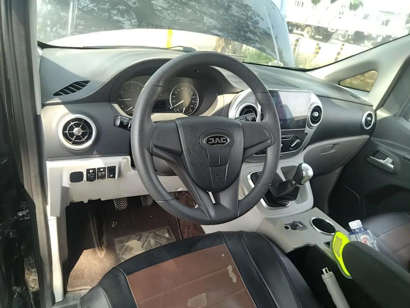 JAC Refine M3 2023 PLUS 1.5T 5/7-seat Classic Edition — миниатюра 13