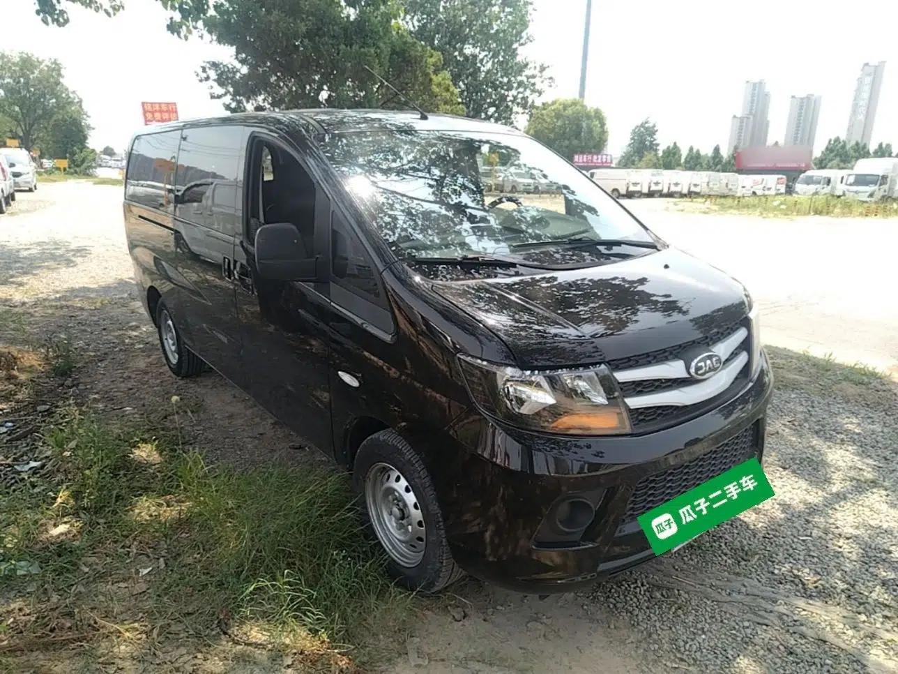 JAC Refine M3 2023 PLUS 1.5T 5/7-seat Classic Edition — миниатюра 3