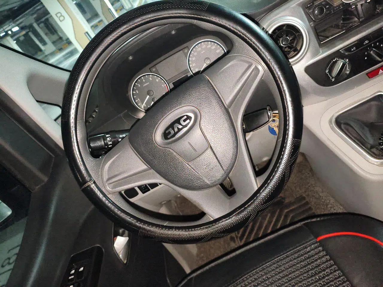 JAC Refine M3 2019 PLUS Maker Edition 1.8L Luxury Model — миниатюра 10