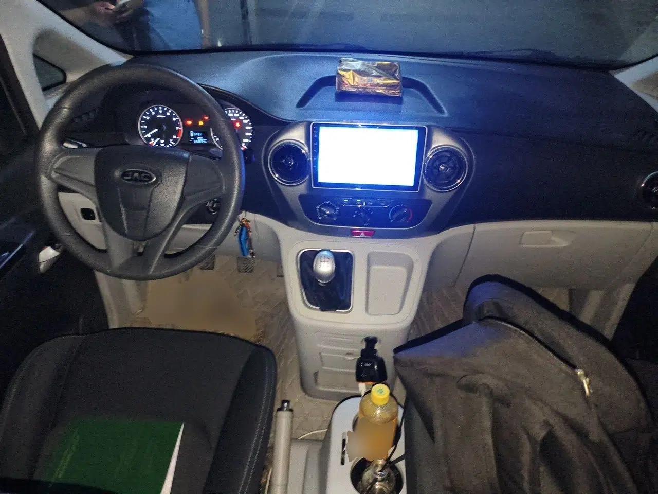 JAC Refine M3 2019 PLUS IKEA Edition 1.8L Luxury Model — миниатюра 6
