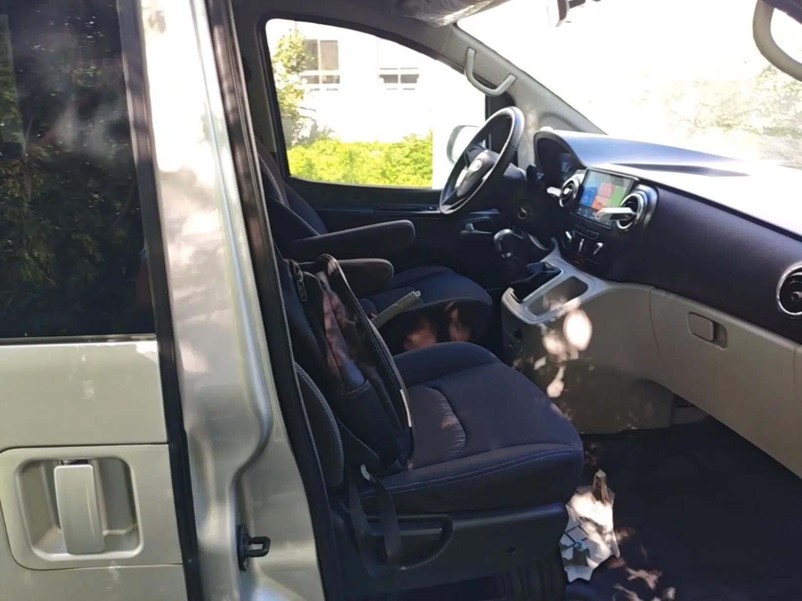 JAC Refine M3 2019 PLUS IKEA Edition 1.8L Luxury 9-Seater — миниатюра 19
