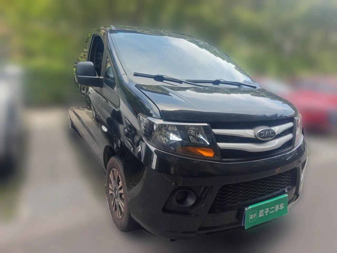 JAC Refine M3 2023 PLUS 1.5T 5/7-seat Classic Edition — миниатюра 3