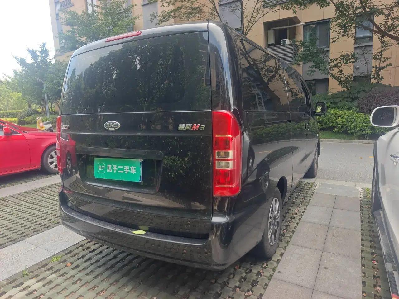 JAC Refine M3 2023 PLUS 1.5T 5/7-seat Classic Edition — миниатюра 6