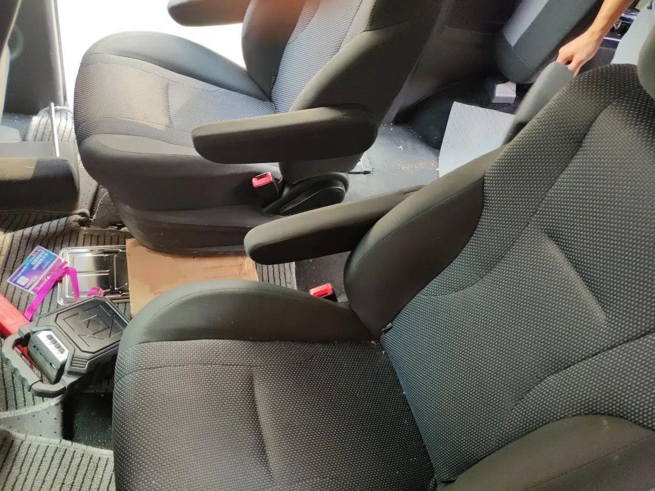 JAC Refine M4 2018 2.0L Manual Express Version — миниатюра 17