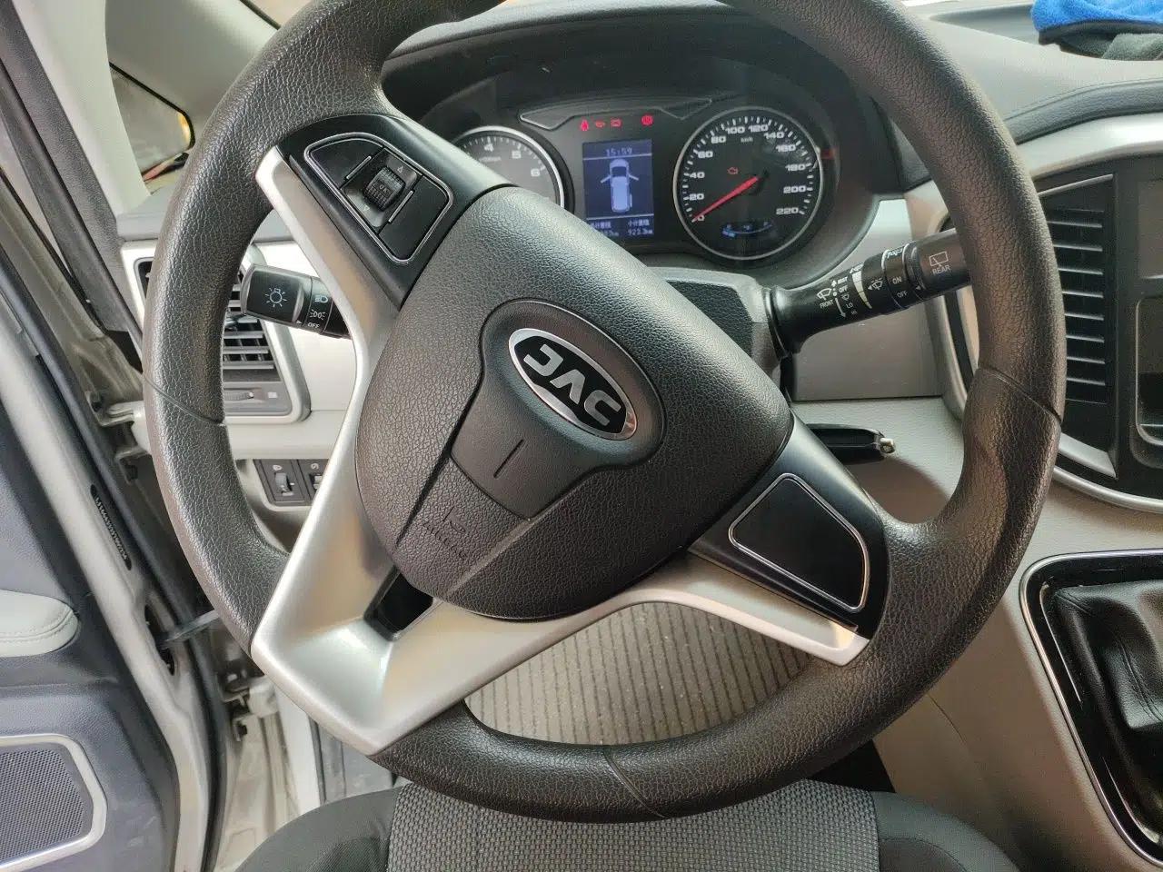 JAC Refine M4 2018 2.0L Manual Express Version — миниатюра 10