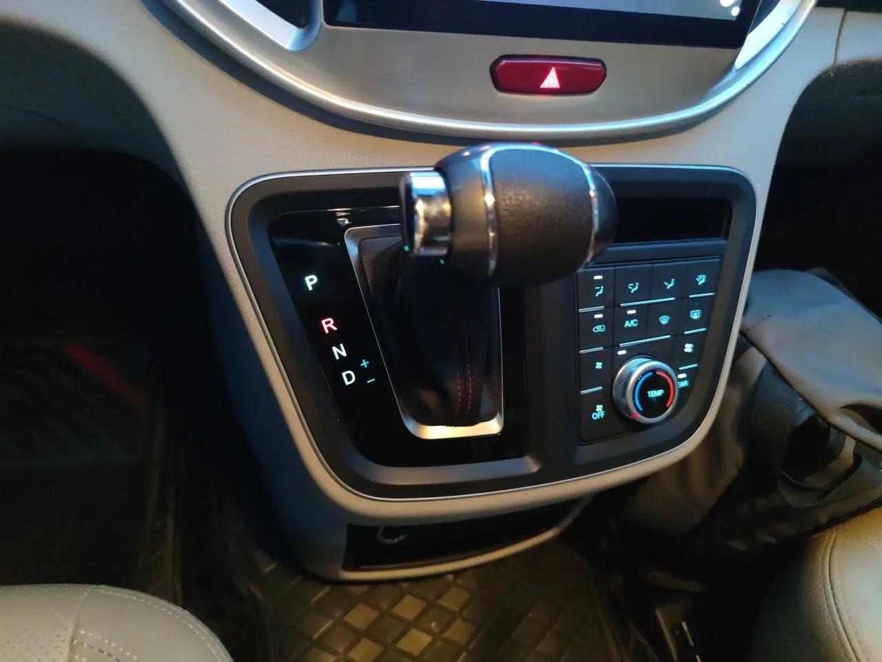 JAC Refine M4 2022 2.0 TGDI Automatic Business Edition — миниатюра 14