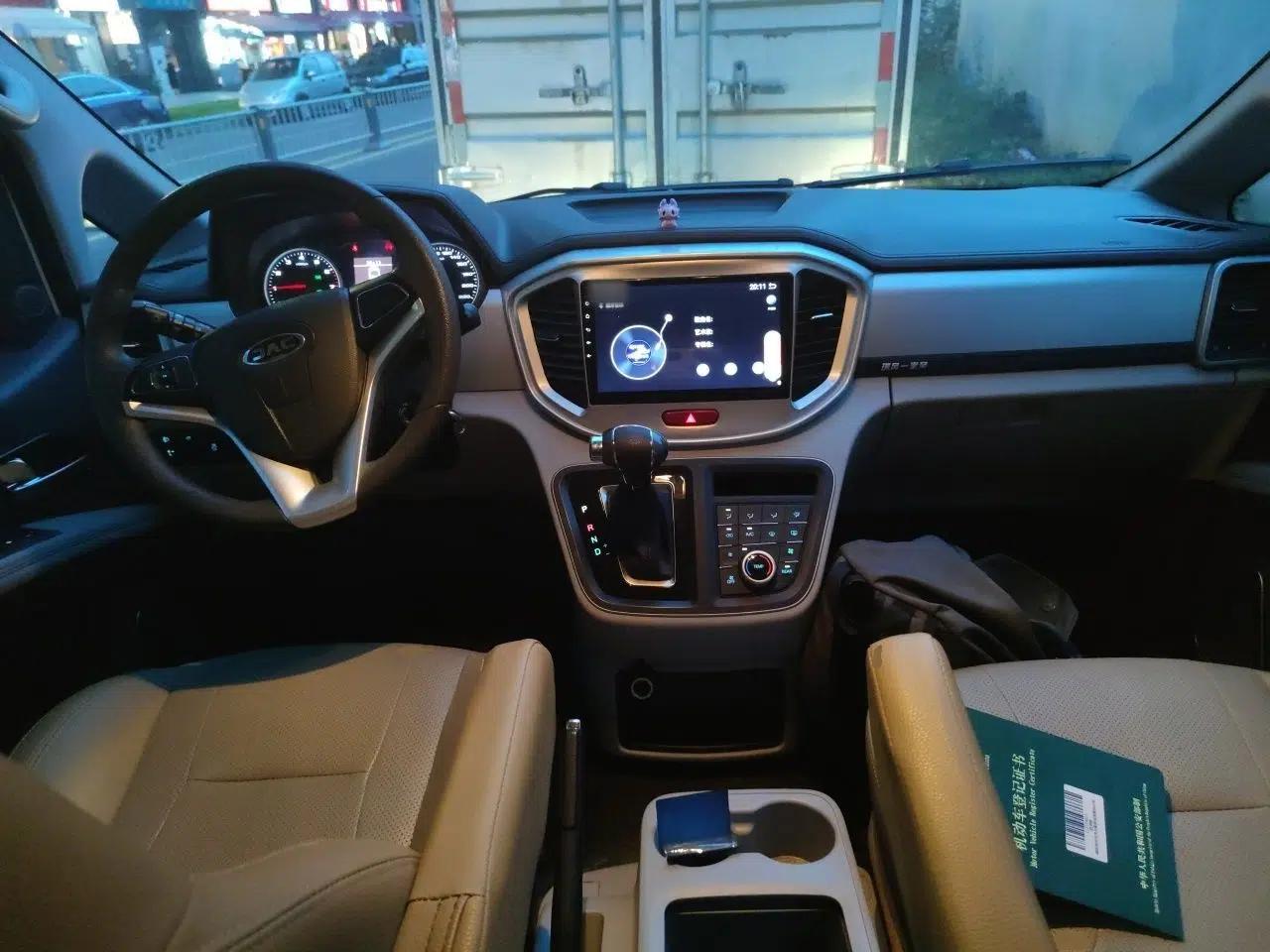 JAC Refine M4 2022 2.0 TGDI Automatic Business Edition — миниатюра 9