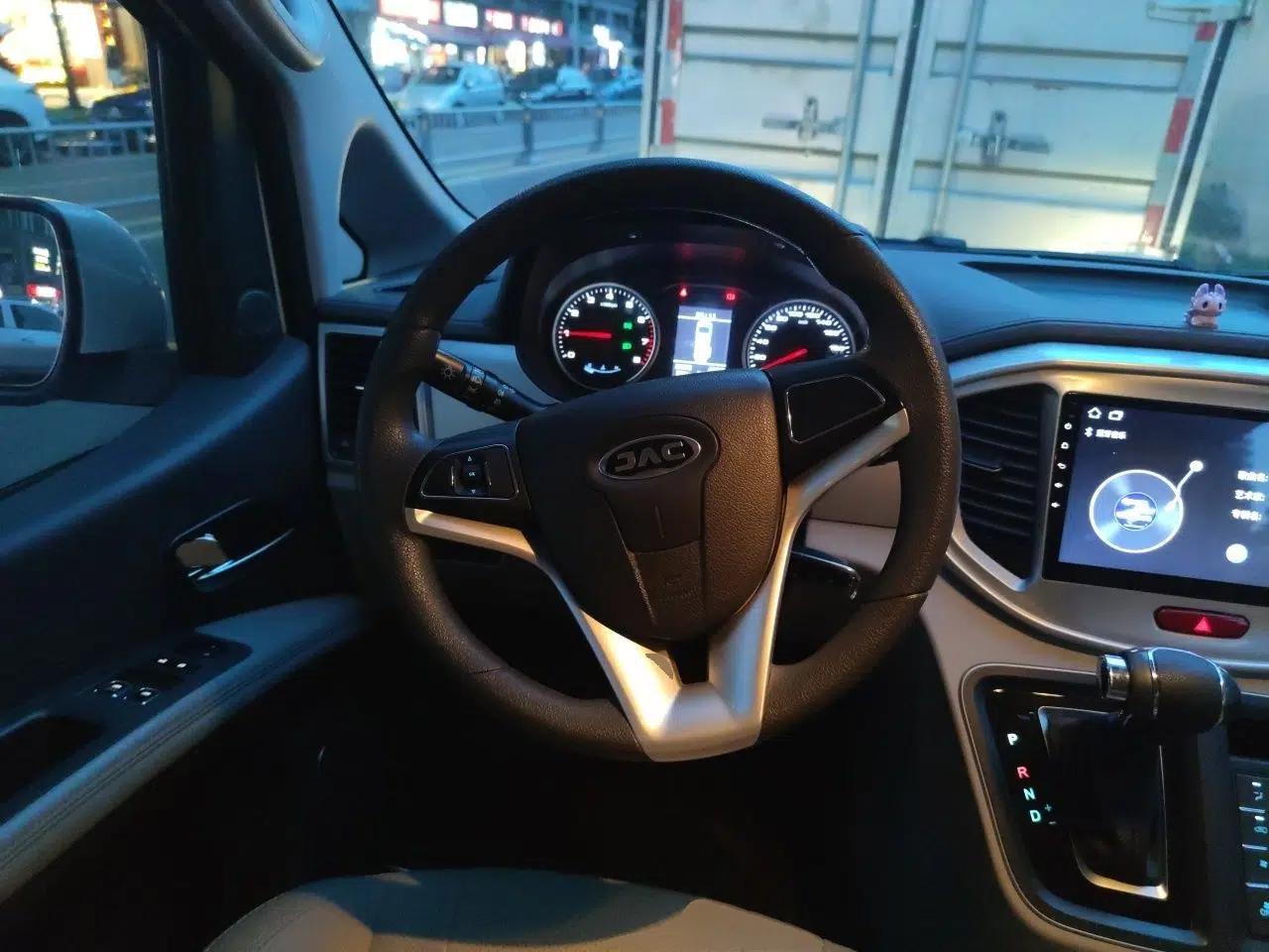 JAC Refine M4 2022 2.0 TGDI Automatic Business Edition — миниатюра 10