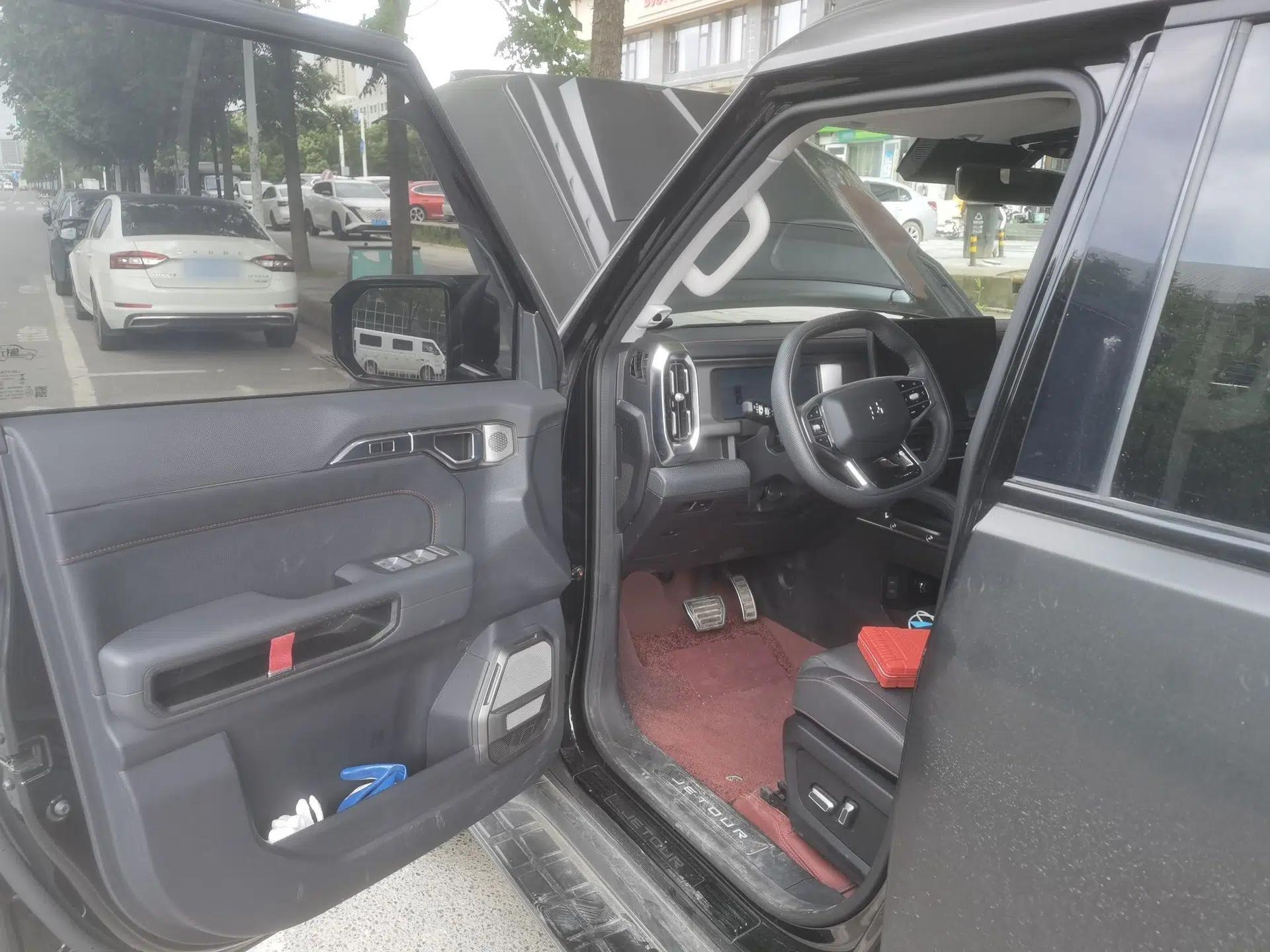 JETOUR Shanhai Traveler C-DM 2024 C-DM 129KM Linye Edition — миниатюра 16