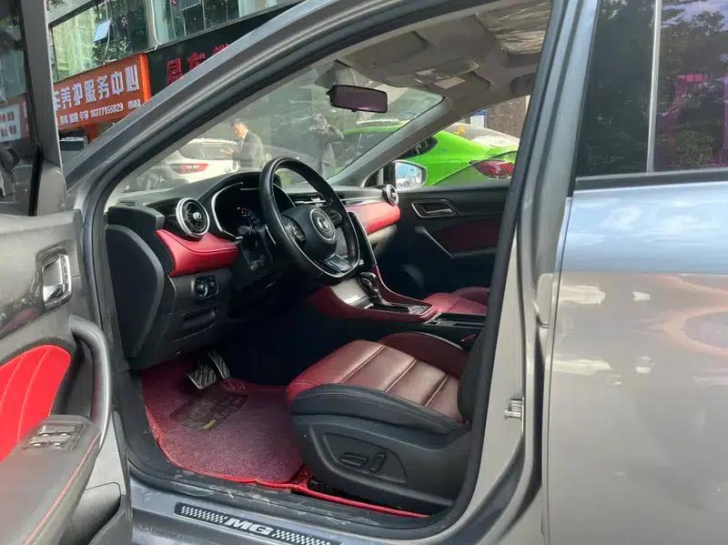 MG6 2019 20T Automatic Trophy Racing Edition + Sport Exhaust Racing Package — миниатюра 11