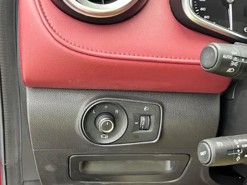 MG6 2017 20T Automatic Trophy Premium Internet Edition — миниатюра 19
