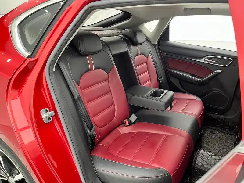 MG6 2017 20T Automatic Trophy Premium Internet Edition — миниатюра 22