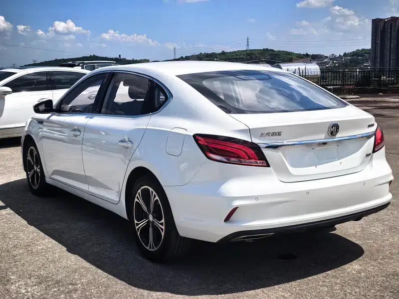MG6 2017 20T Automatic Luxury Intelligent Edition — миниатюра 5