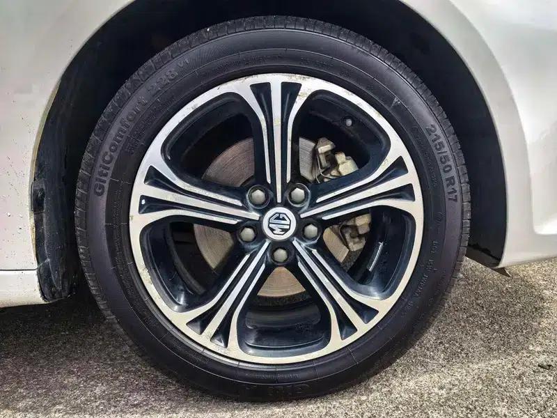 MG6 2017 20T Automatic Luxury Intelligent Edition — миниатюра 8