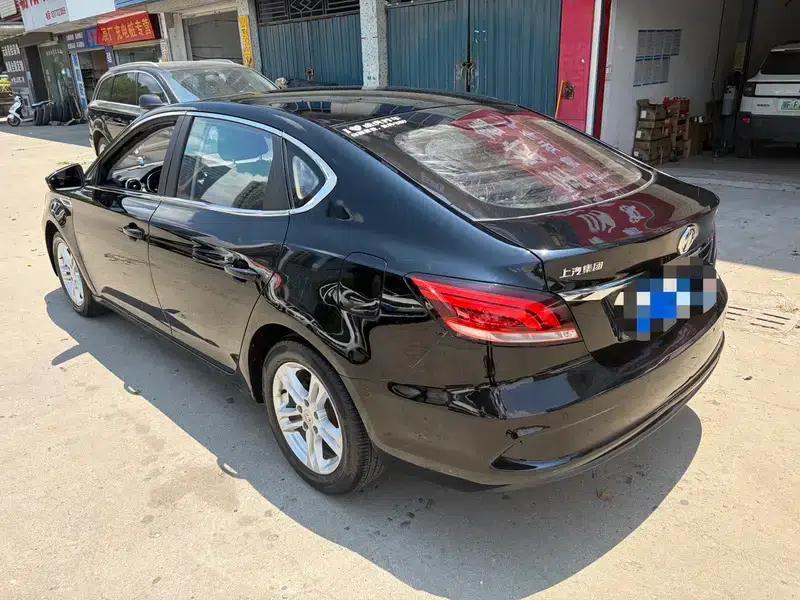MG6 2017 20T Automatic Trophy Premium Internet Edition — миниатюра 3