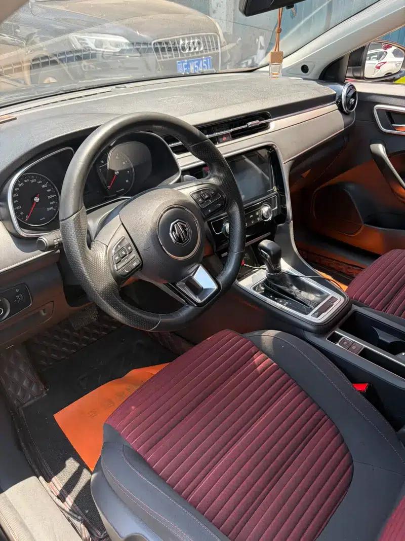 MG6 2017 20T Automatic Trophy Premium Internet Edition — миниатюра 8