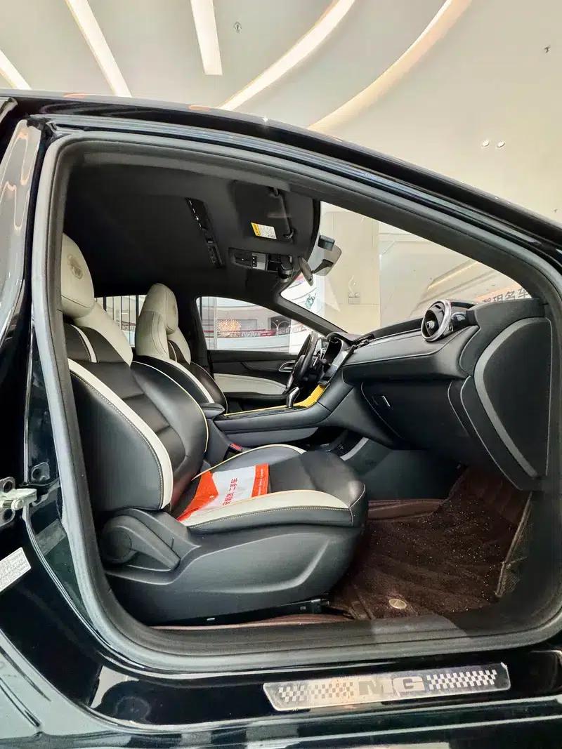 MG6 2021 Pro 1.5T Automatic Trophy Flagship Edition — миниатюра 10