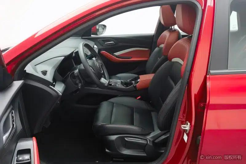 MG5 2021 180DVVT CVT Youth Luxury Edition — миниатюра 17