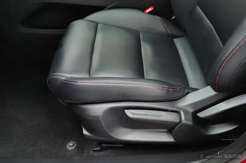 MG5 2021 180DVVT CVT Youth Luxury Edition — миниатюра 18