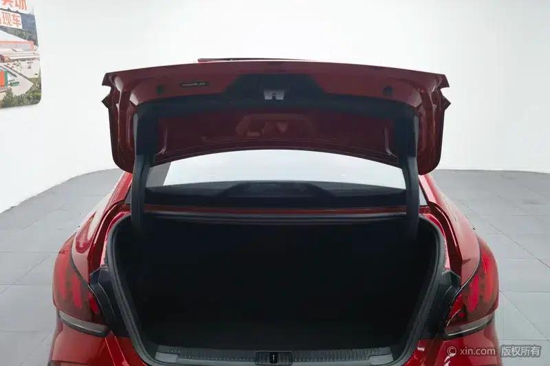 MG5 2021 180DVVT CVT Youth Luxury Edition — миниатюра 24