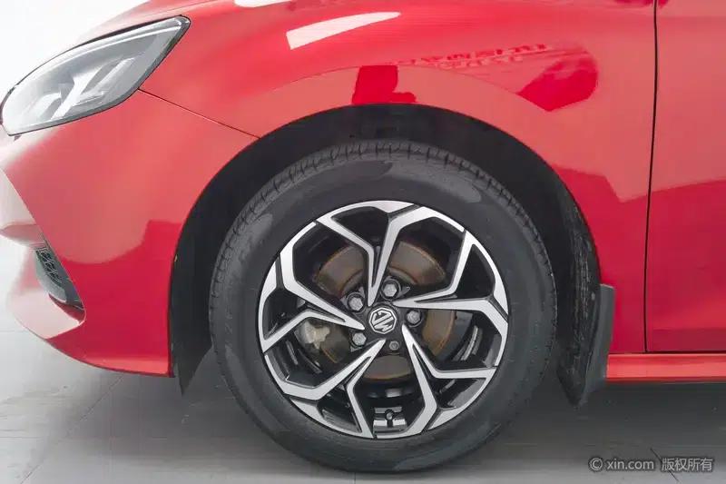 MG5 2021 180DVVT CVT Youth Luxury Edition — миниатюра 8