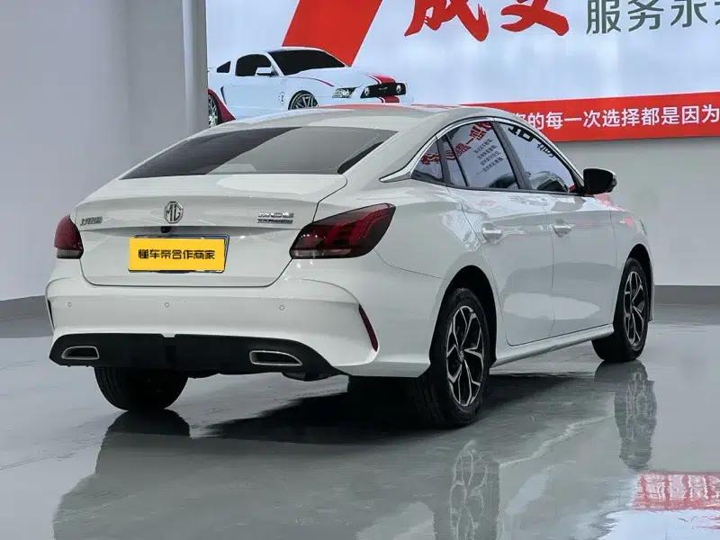 MG5 2023 180DVVT CVT Youth Luxury Edition — миниатюра 6