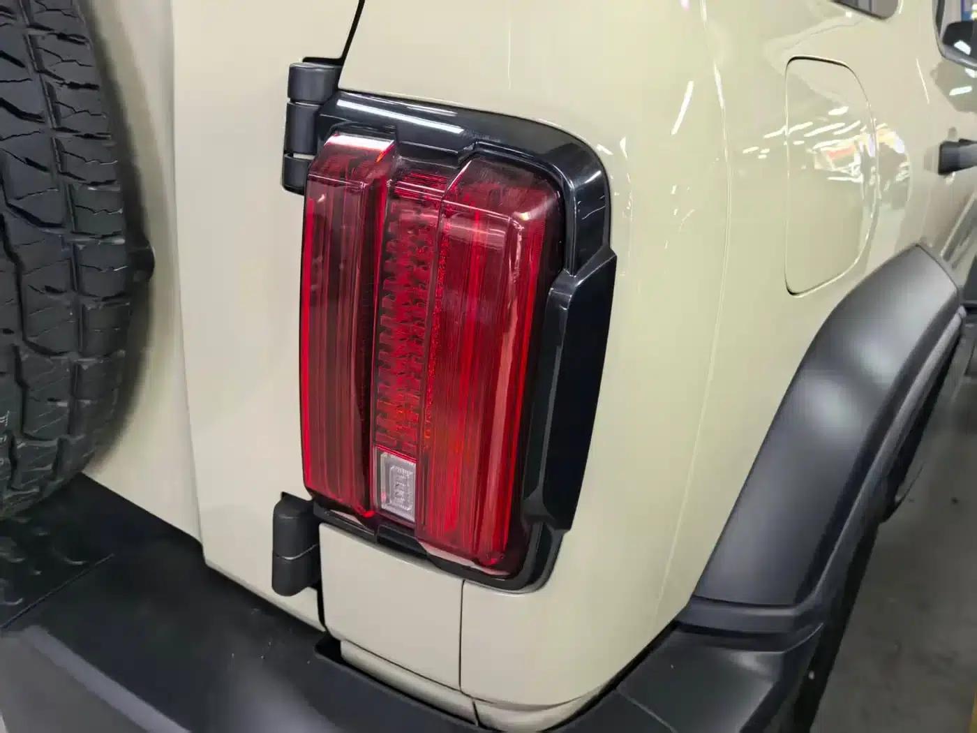 Tank 300 New Energy 2025 Hi4-T 37.1kWh — миниатюра 19