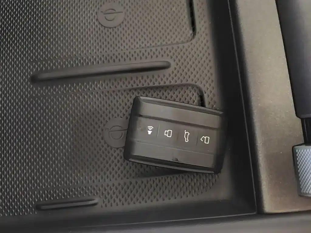 Tank 300 New Energy 2025 Hi4-T 37.1kWh — миниатюра 9