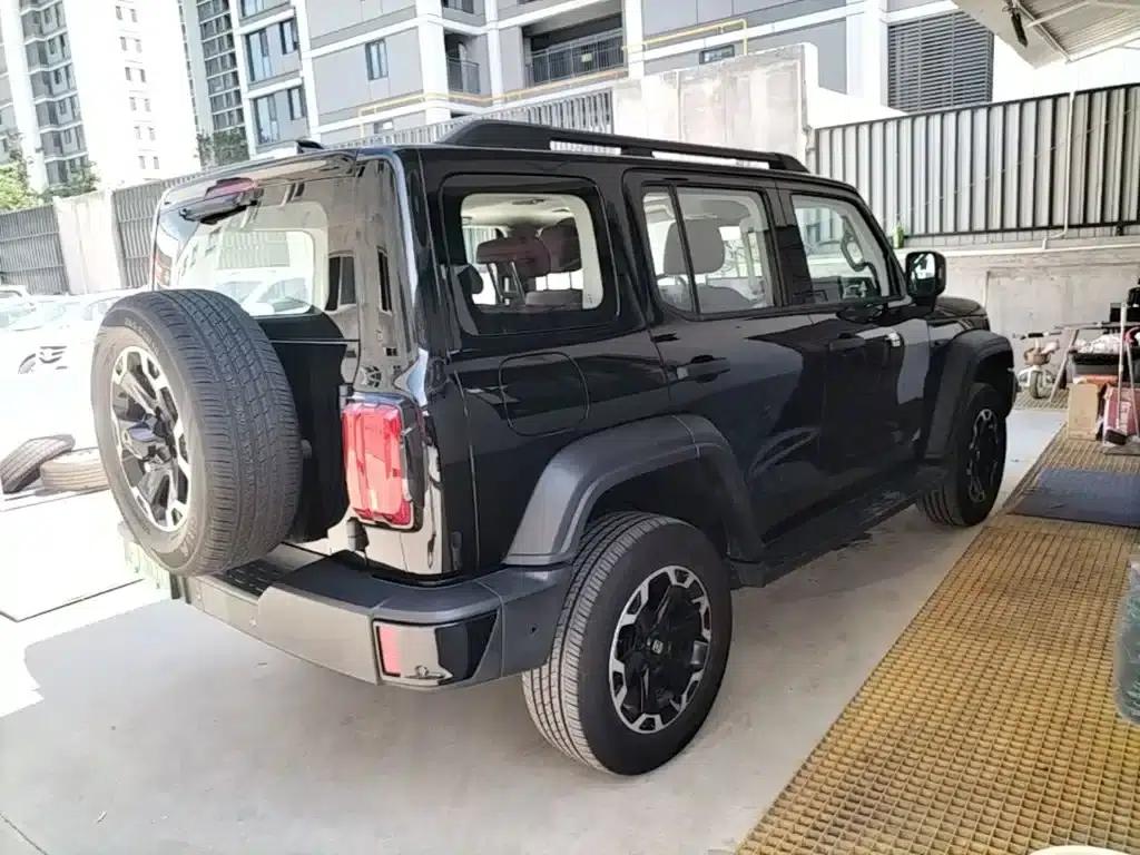 Tank 300 New Energy 2025 Hi4-T 37.1kWh — миниатюра 7