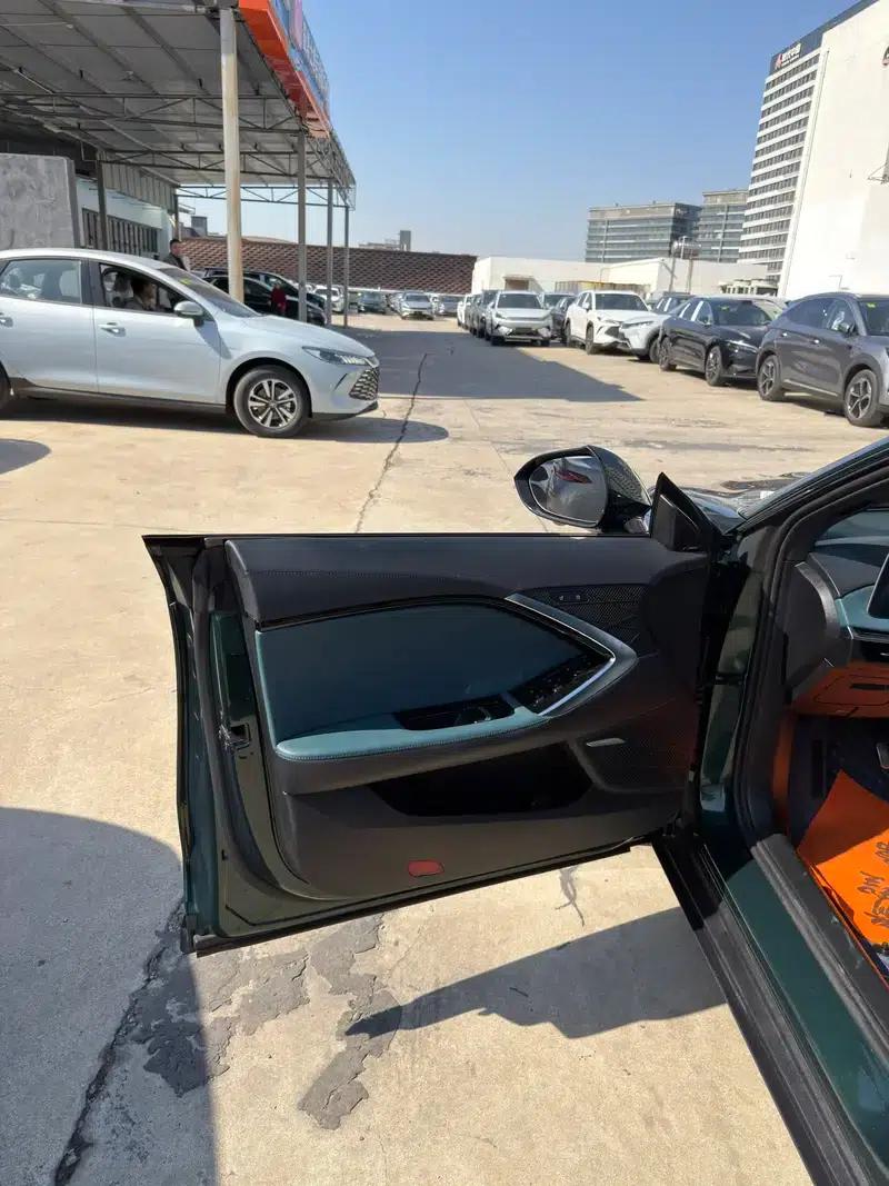 MG7 2023 2.0T Automatic Trophy+ Exhilarating Edition — миниатюра 14