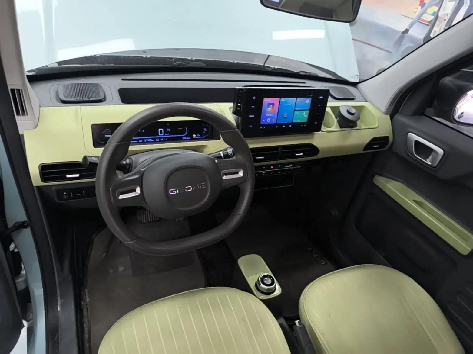 Geely Galaxy Panda 2023 Panda Mini 200km Endurance Bear — миниатюра 12