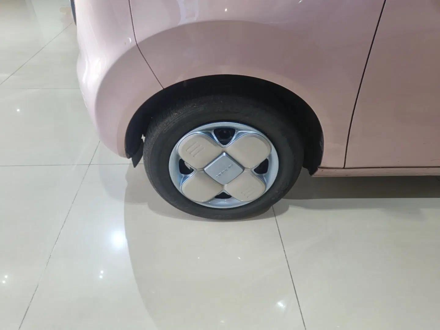 Geely Galaxy Panda 2024 Panda Mini 200km Endurance Bear — миниатюра 10